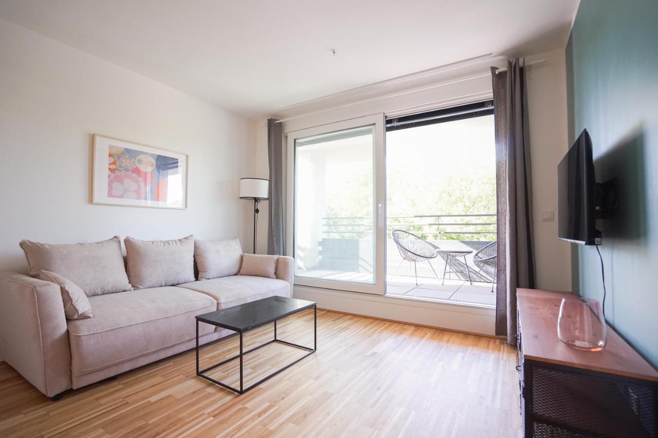 Green Garden Apartment W/.Balcony Near Thermal Spa Виена Екстериор снимка